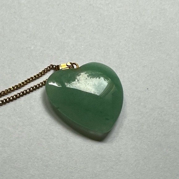 Stone Heart on 12k GF Chain - Green Pendant Necklace - Picture 13 of 15